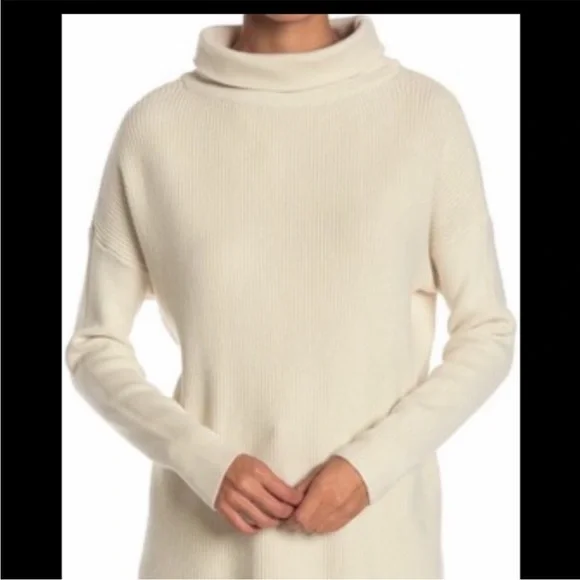 Devotion by Cyrus Cream Cowl Neck Tunic Sweater. Size Large. New With Tags. - Picture 10 of 10